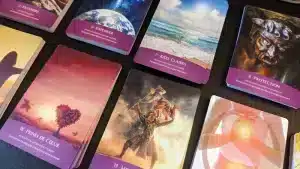 Un voyage initiatique via un tirage de carte pour un coaching professionnel